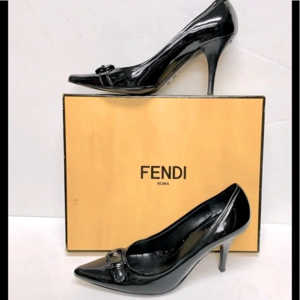 Fendi black patent leather heels with buckle 37.5